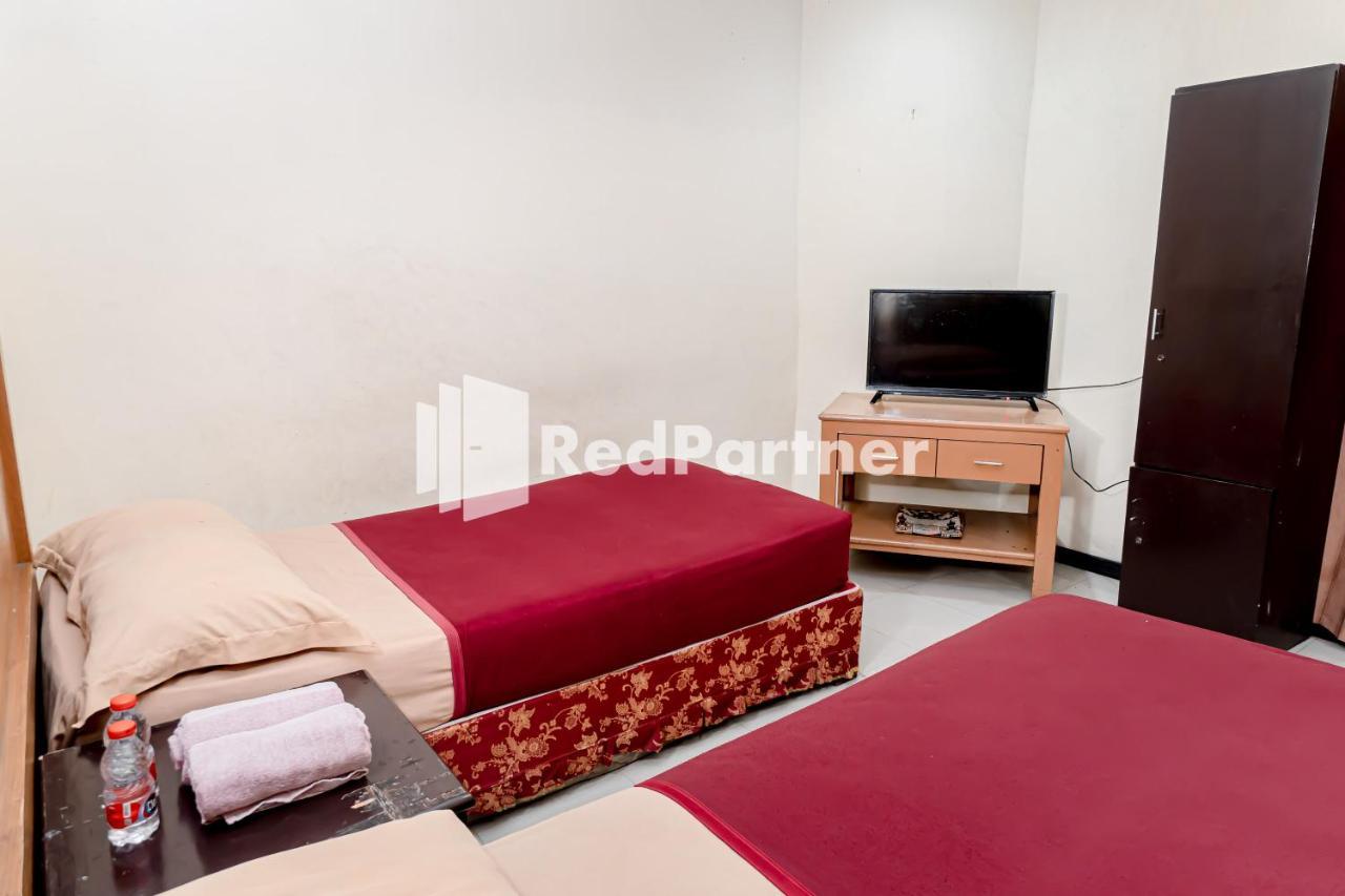 Cherry Pink Hotel Medan Mitra Reddoorz Exterior foto