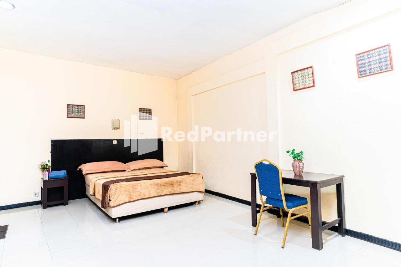 Cherry Pink Hotel Medan Mitra Reddoorz Exterior foto